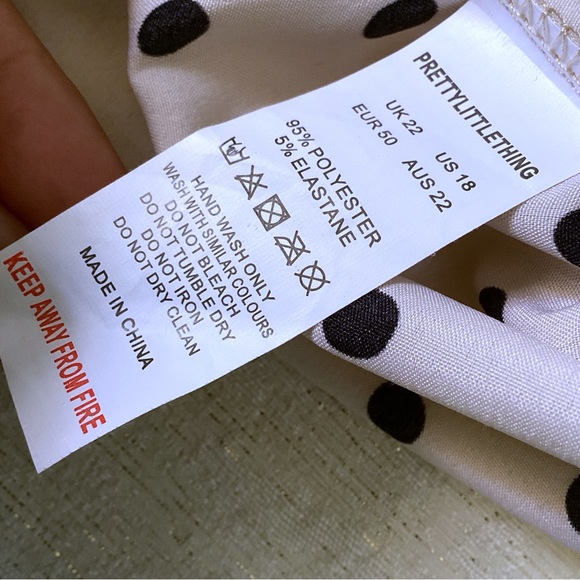 PrettyLittleThing Plus Cream Polka Dot Ruffle Puff Sleeves Crop Top Woman’s 18 - Picture 10 of 13